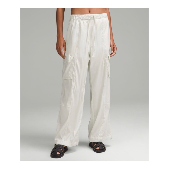 Lightweight adjustable mid-rise cargo pant - Picture 7 of 7